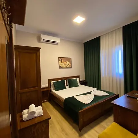 מלון Akropoli טיראנה