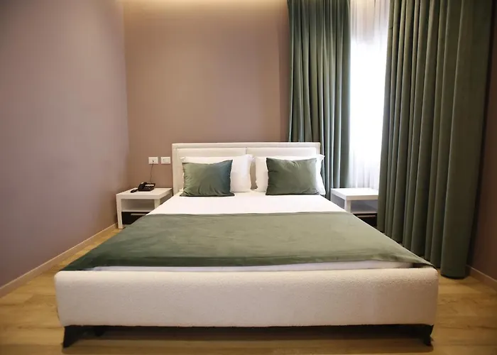 Akropoli 3* Tirana